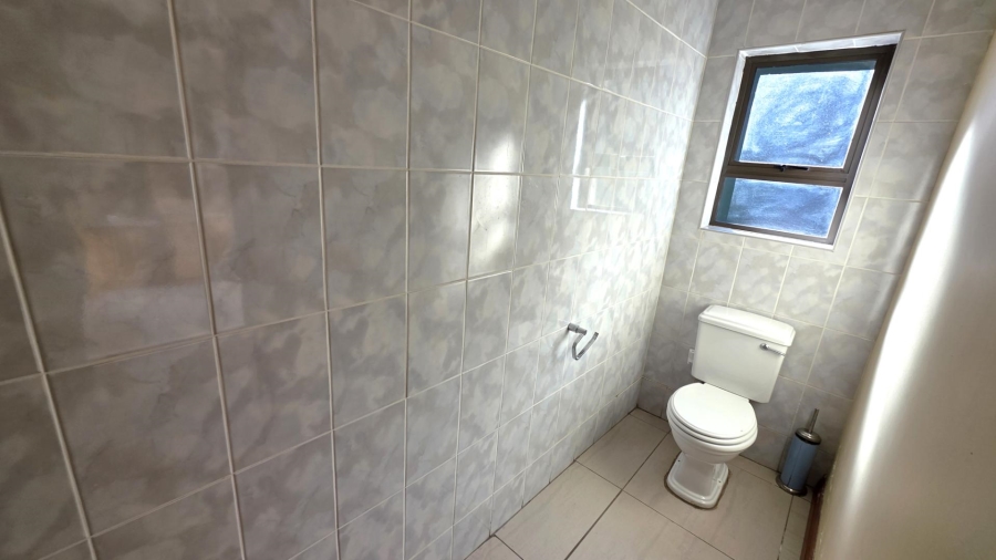 4 Bedroom Property for Sale in Ifafi North West